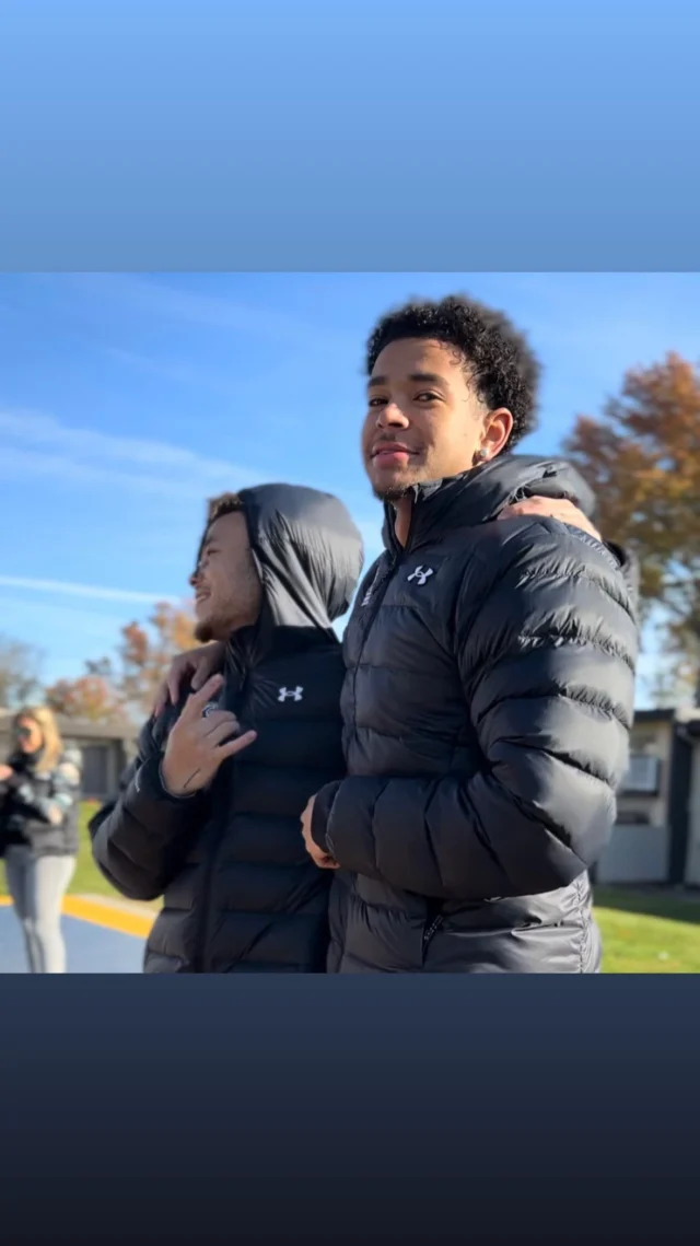 🏀 Tonight is the FIRST men’s basketball game of the season! Although Gold Zone Valley resident Brenden Moss won’t be on the court due to an injury, this is how he gets focused and ready ahead of each game. Let’s go, Flashes! 

#KentState #KentStateBasketball #KentStateUniversity