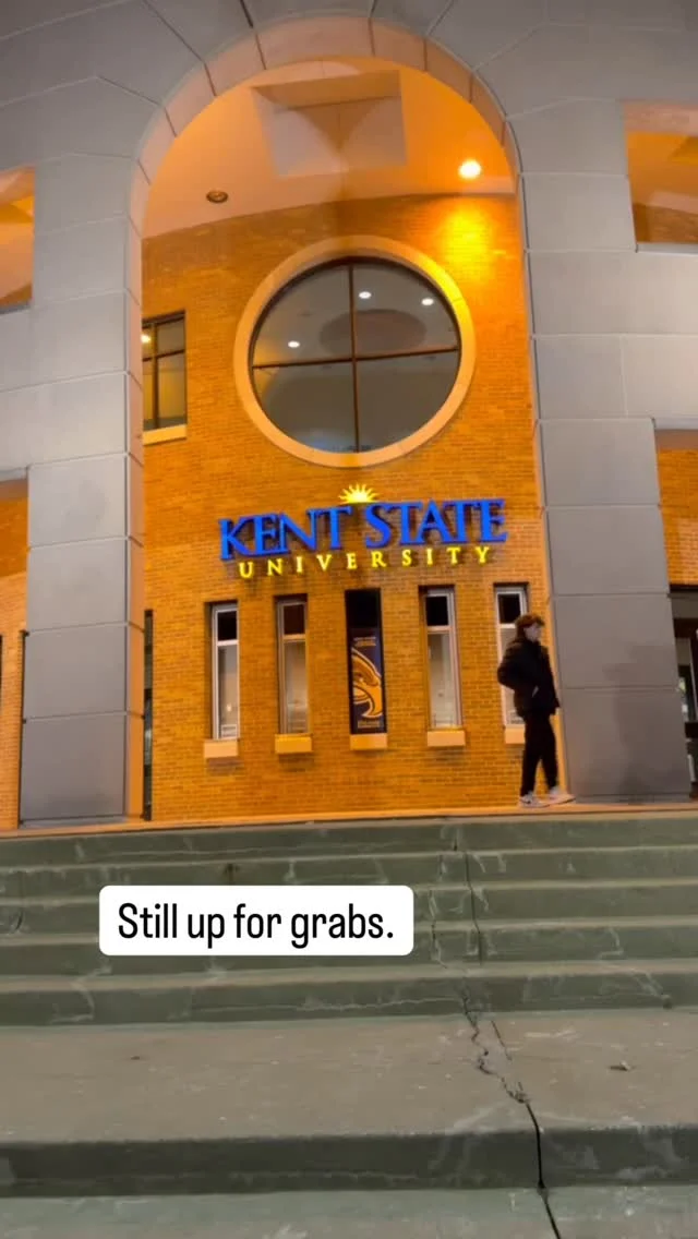 Show up for the Flashes. ⚡️
Enter for a chance at the shot - the Scholar Shot.

One semester of tuition on the line. 
Tuesday, 7PM.
#goldzonerentals #kentstate #scholarshot