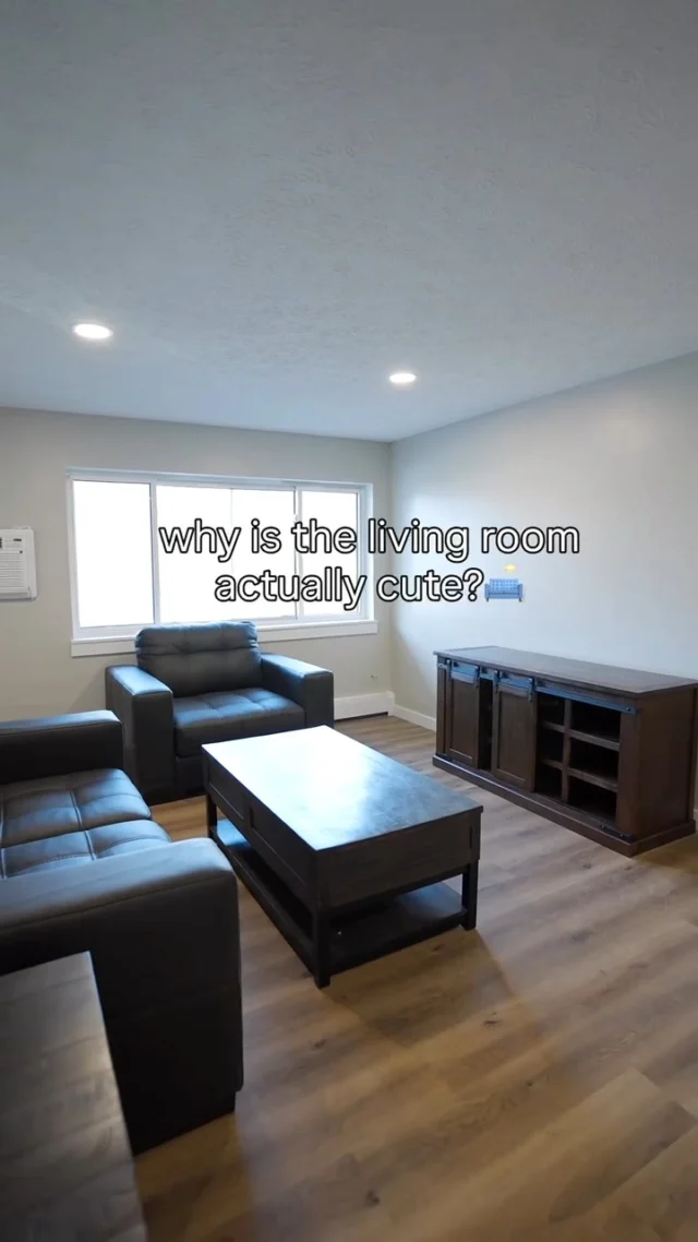 Be honest… your current place could never 😌
This is the upgrade ⬆️
This is the vibe ✨
This is your next apartment 🏡
You already know what to do 👀

#GoldZoneRentals #GoldZoneRidge #StudentLiving #OffCampusHousing #KentState