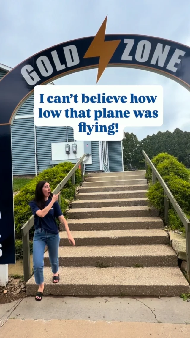 this deal really said "catch me if you can" ✈️
$750 off your first month with a 1 year lease, or your whole first month free with a 2 year lease.
Valley and Ridge only, for a limited time.

📲 330-815-6244 to chase this deal down early

#GoldZoneRentals #KentState #StudentHousing #ValleyAndRidge #LimitedTimeOffer