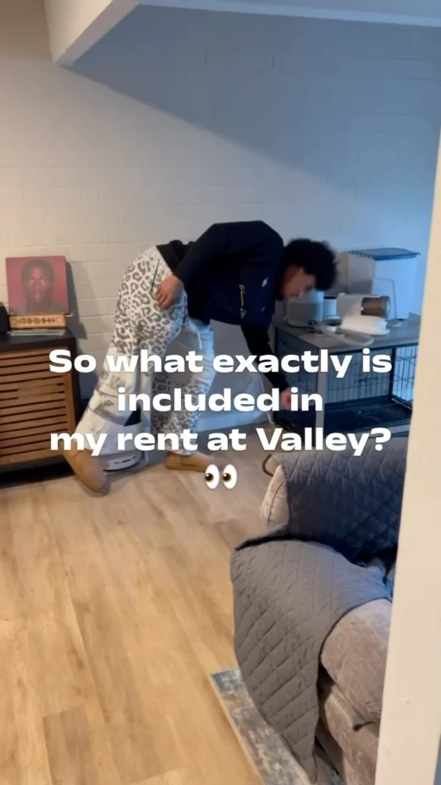 Room to live, perks to love, and plenty to do. 🏡🏀🐶

#GoldZoneRentals #KentState #StudentHousing #GoldZoneValley
